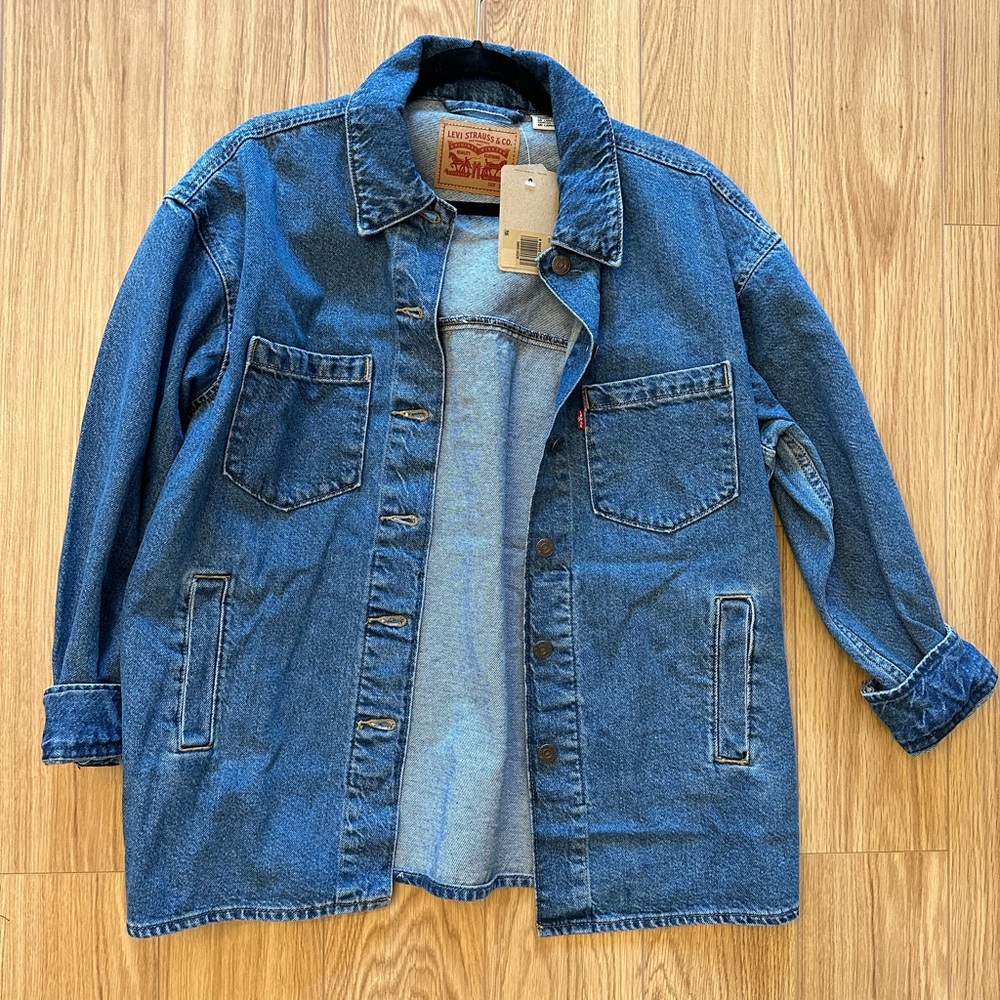 NWT Levi’s Oversized Denim Jacket